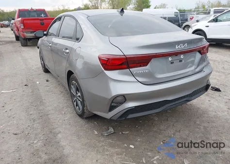 2024 Kia Forte Lxs из США, поврежденный, VIN 3KPF24AD7RE840035